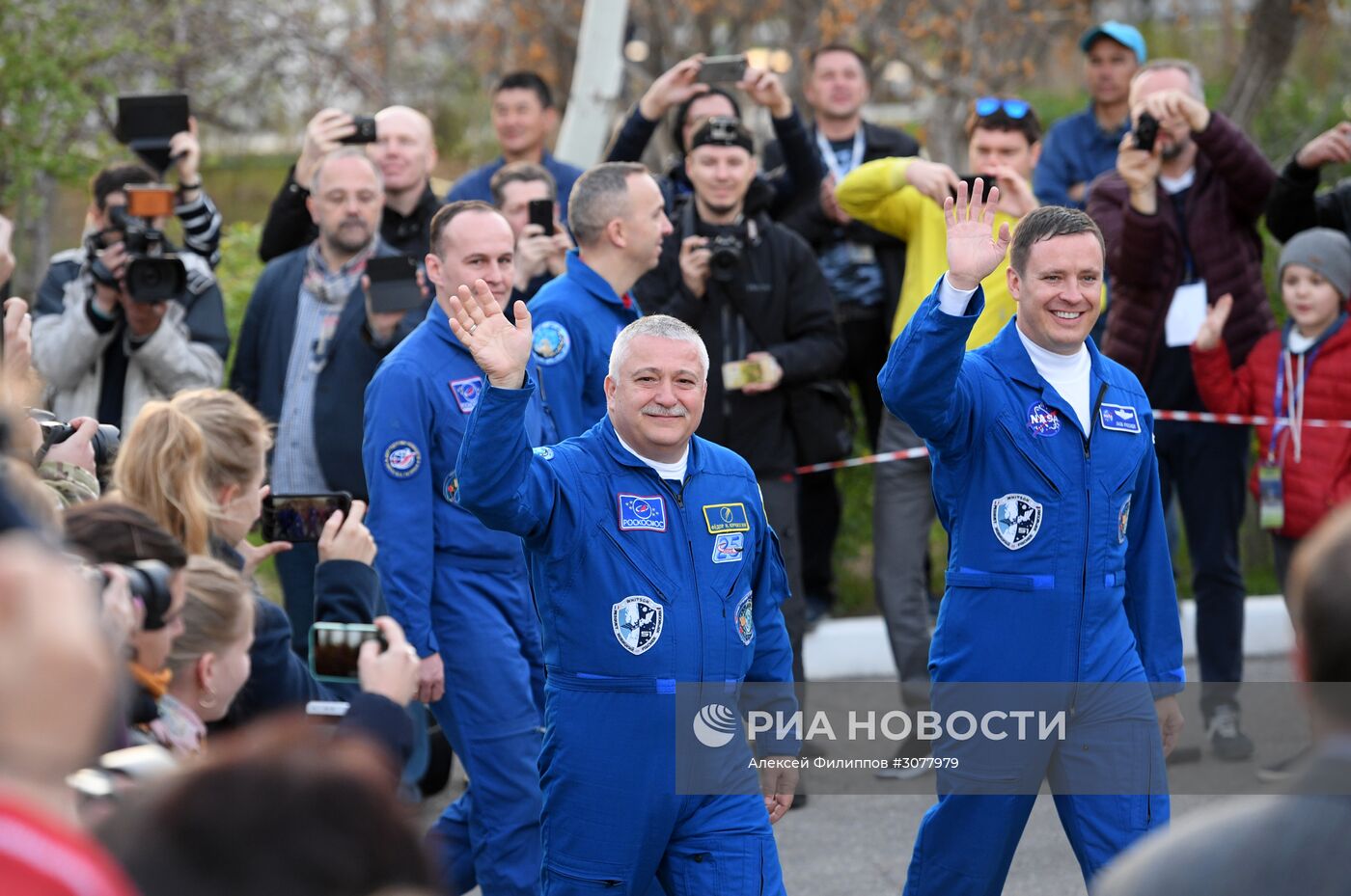 Пуск ракеты-носителя "Союз-ФГ" с ТПК "Союз МС-04" с космодрома Байконур