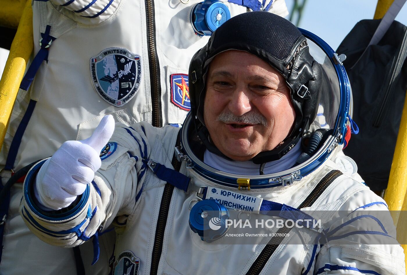 Пуск ракеты-носителя "Союз-ФГ" с ТПК "Союз МС-04" с космодрома Байконур