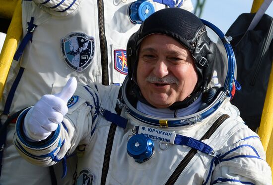 Пуск ракеты-носителя "Союз-ФГ" с ТПК "Союз МС-04" с космодрома Байконур