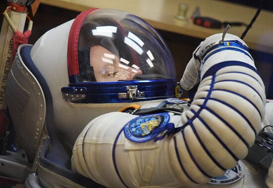 Пуск ракеты-носителя "Союз-ФГ" с ТПК "Союз МС-04" с космодрома Байконур