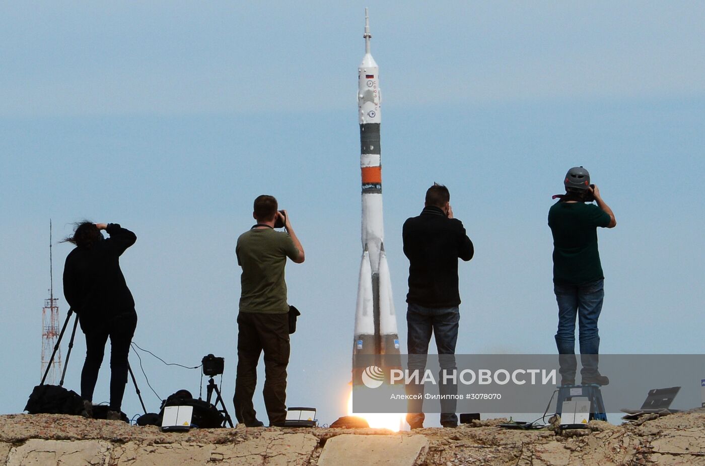 Пуск ракеты-носителя "Союз-ФГ" с ТПК "Союз- МС-04" с космодрома Байконур
