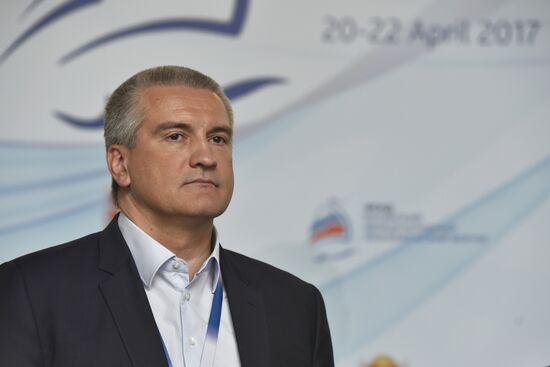 Ялтинский международный экономический форум в Крыму. День первый