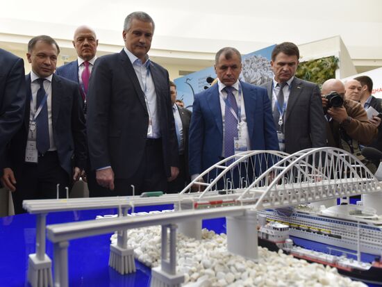 Ялтинский международный экономический форум в Крыму. День первый