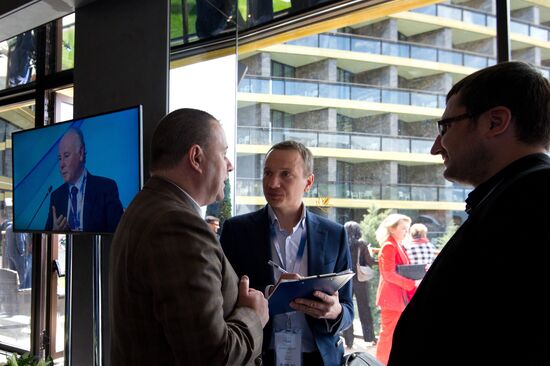 Ялтинский международный экономический форум в Крыму. День первый