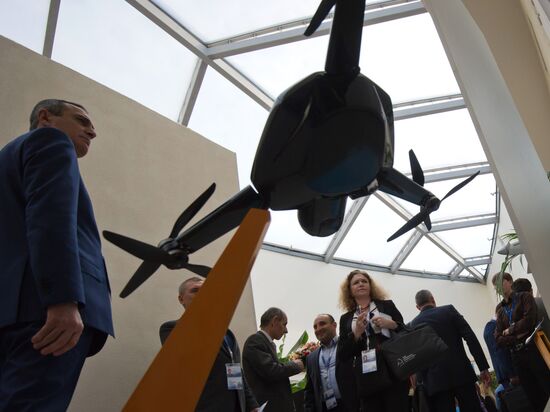 Ялтинский международный экономический форум в Крыму. День первый