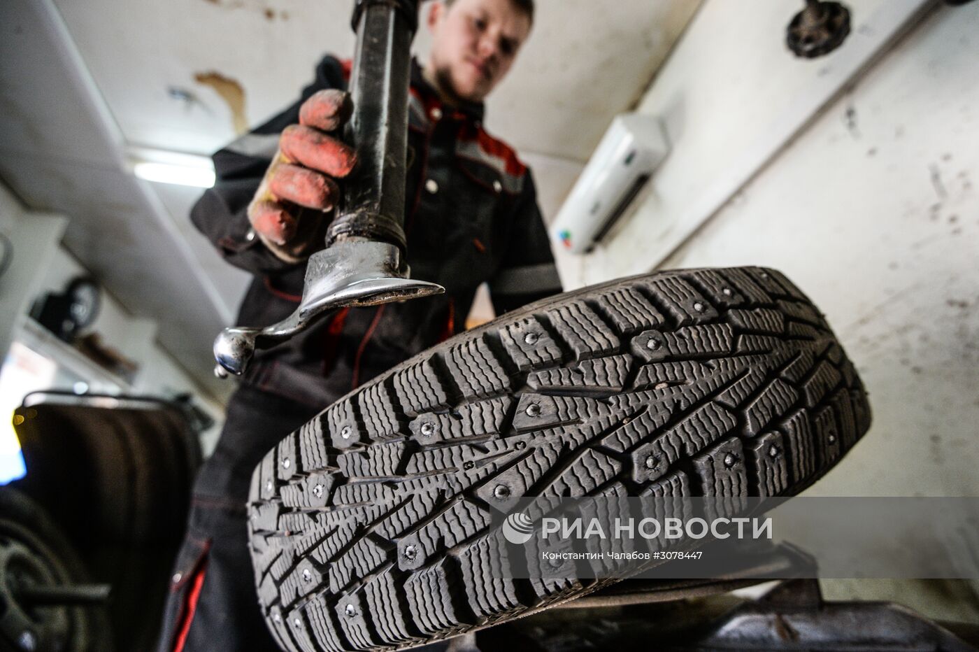 Работа шиномонтажной мастерской в Великом Новгороде
