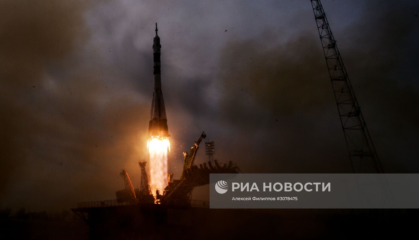 Пуск ракеты-носителя "Союз-ФГ" с ТПК "Союз- МС-04" с космодрома Байконур