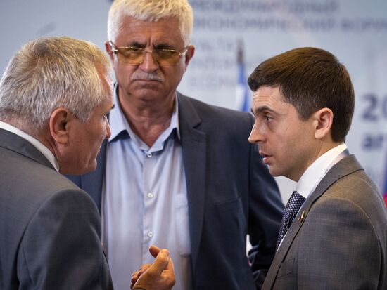 Ялтинский международный экономический форум в Крыму. День первый