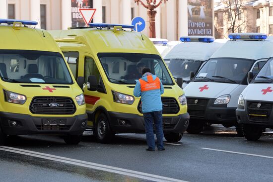 Вручение автомобилей "Скорой медицинской помощи" учреждениям здравоохранения Республики Татарстан