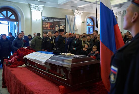 Прощание в Севастополе с погибшим в Сирии майором Сергеем Бордовым