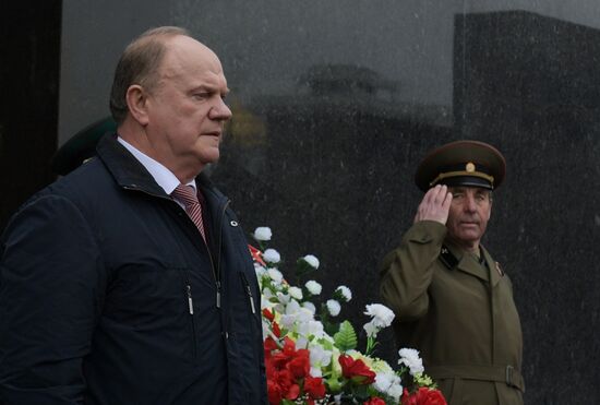 Возложение цветов к Мавзолею В.И. Ленина на Красной площади
