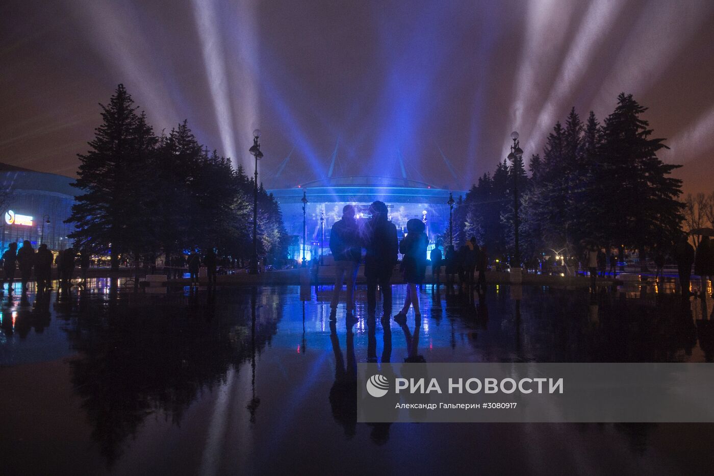 Световое шоу на стадионе "Санкт-Петербург Арена"