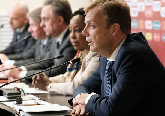 Пресс-брифинг по итогам заседания Совета Оргкомитета "Россия-2018" при участии FIFA