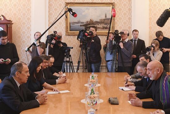 Встреча главы МИД РФ С.Лаврова с бывшим президентом Афганистана Х.Карзаем