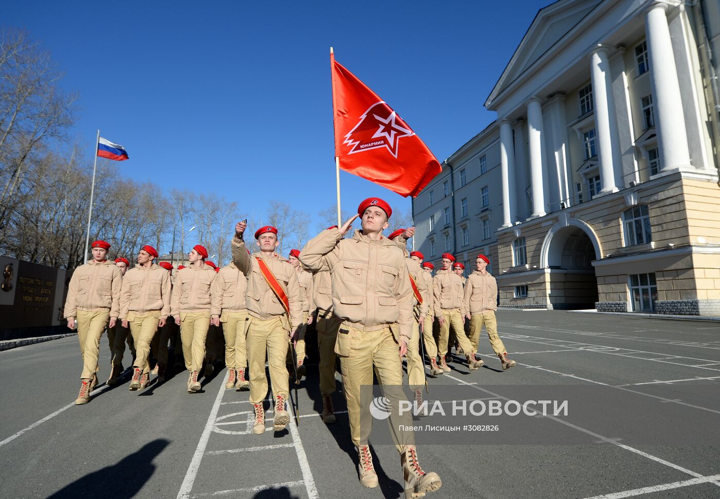 Репетиция парада Победы в Екатеринбургском суворовском училище