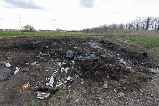 Представители миссии ОБСЕ на Украине посетили место взрыва машины ОБСЕ в Луганской области