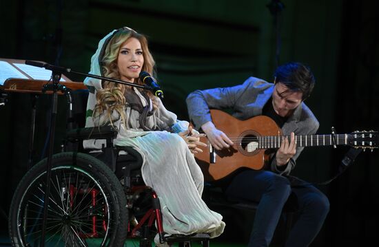 Юлия Самойлова приняла участие в концерте "Песни великой Победы"
