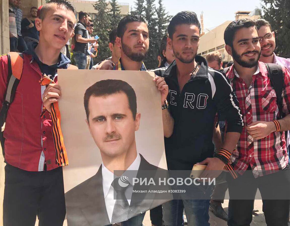 Старт акции "Георгиевская ленточка" в Дамаске