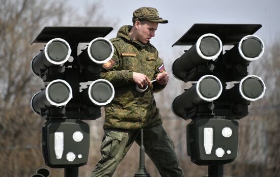 Подготовка военной техники, участвующей в Параде Победы