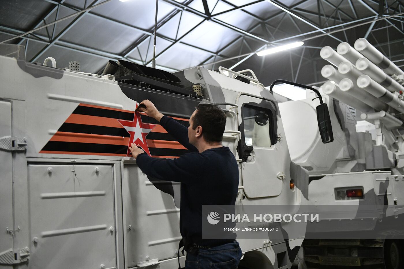 Подготовка военной техники, участвующей в Параде Победы