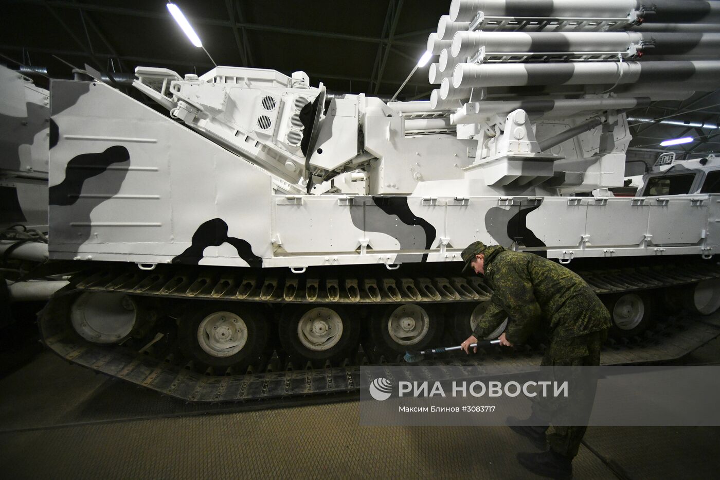 Подготовка военной техники, участвующей в Параде Победы