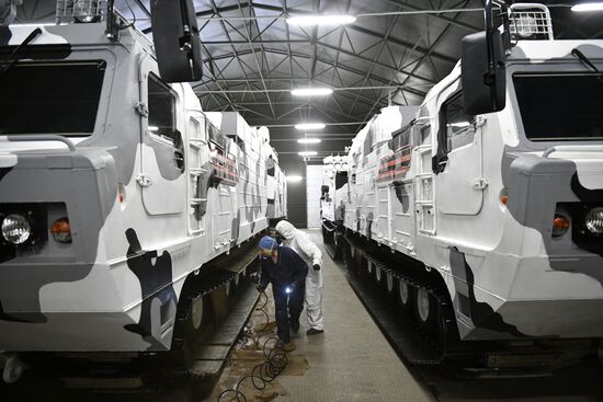 Подготовка военной техники, участвующей в Параде Победы