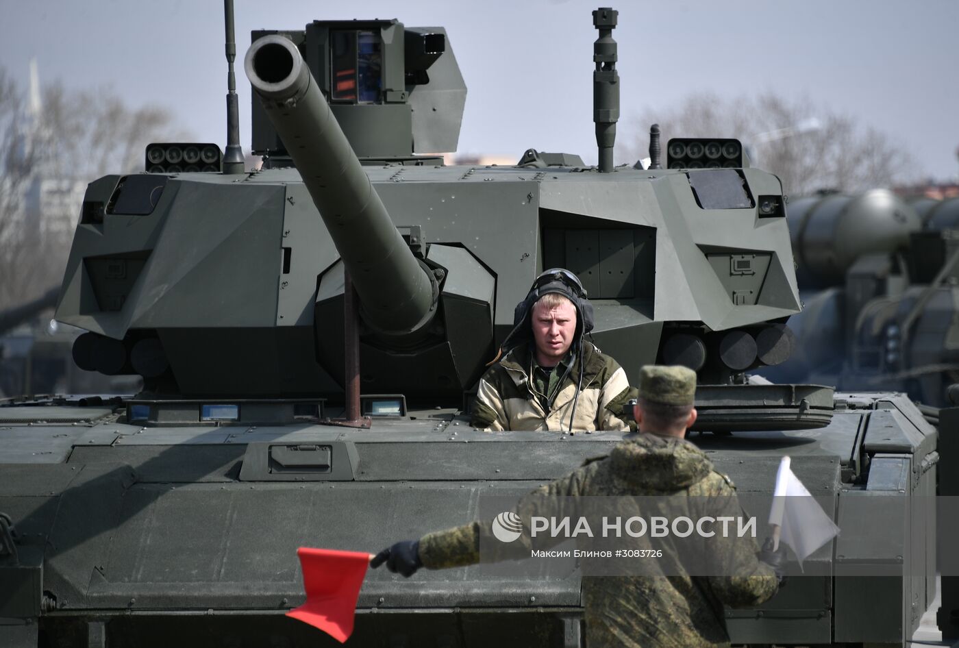 Подготовка военной техники, участвующей в Параде Победы