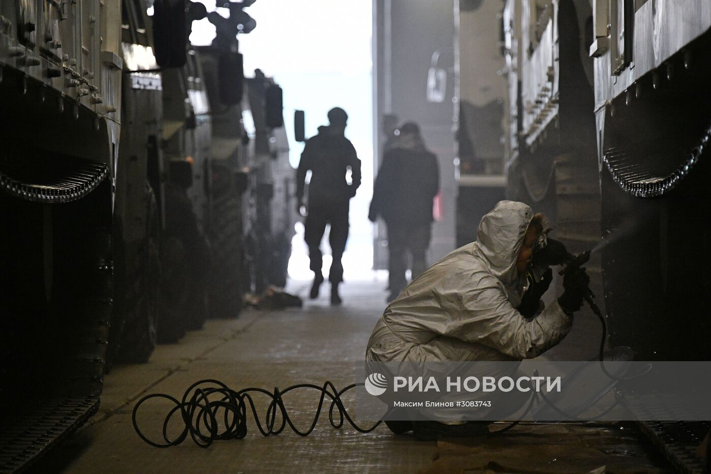 Подготовка военной техники, участвующей в Параде Победы