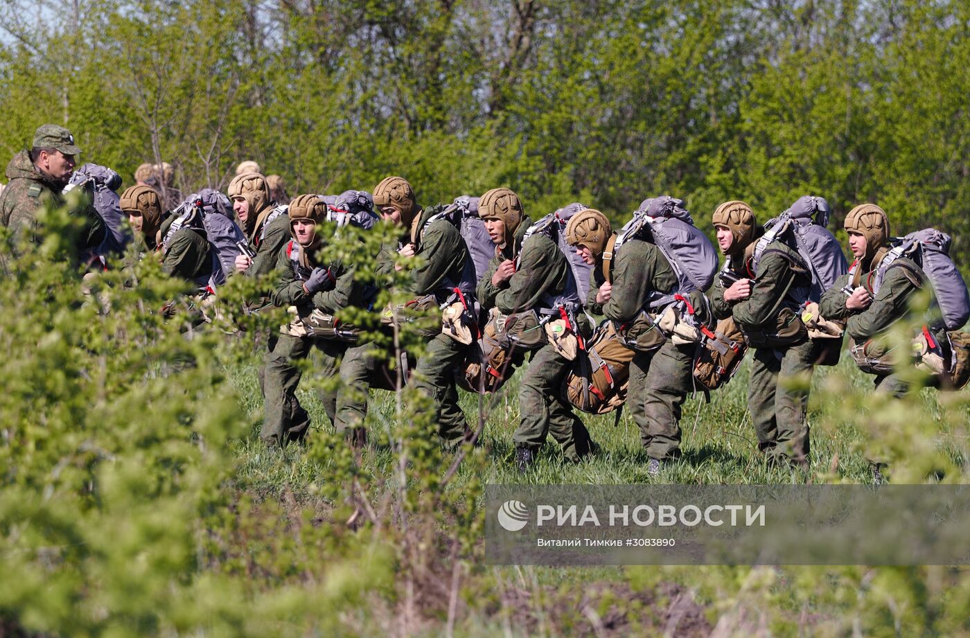 Отработка десантирования с вертолетов Ми-8АМТШ "Терминатор" в Краснодарском крае