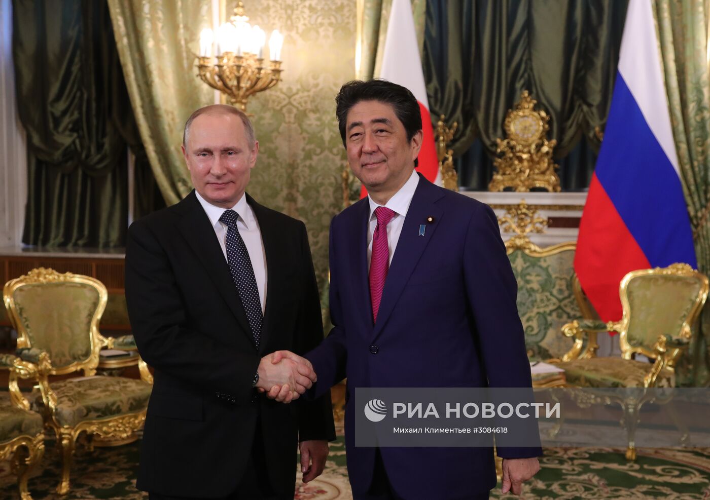 Встреча президента РФ В. Путина с премьер-министром Японии Синдзо Абэ