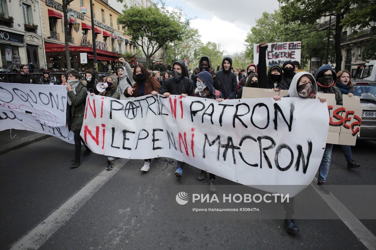 Протесты лицеистов в Париже против кандидатов в президенты