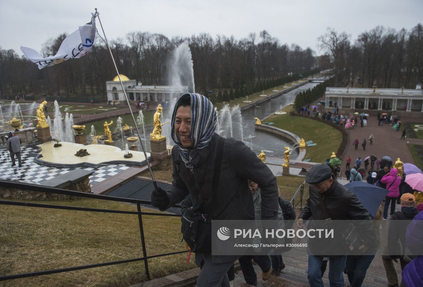 Открытие фонтанов в Петергофе