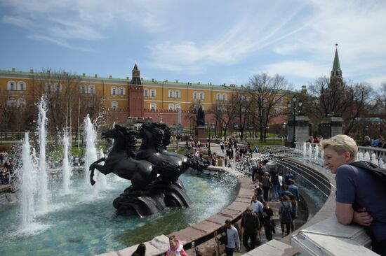 Открытие сезона фонтанов в Москве