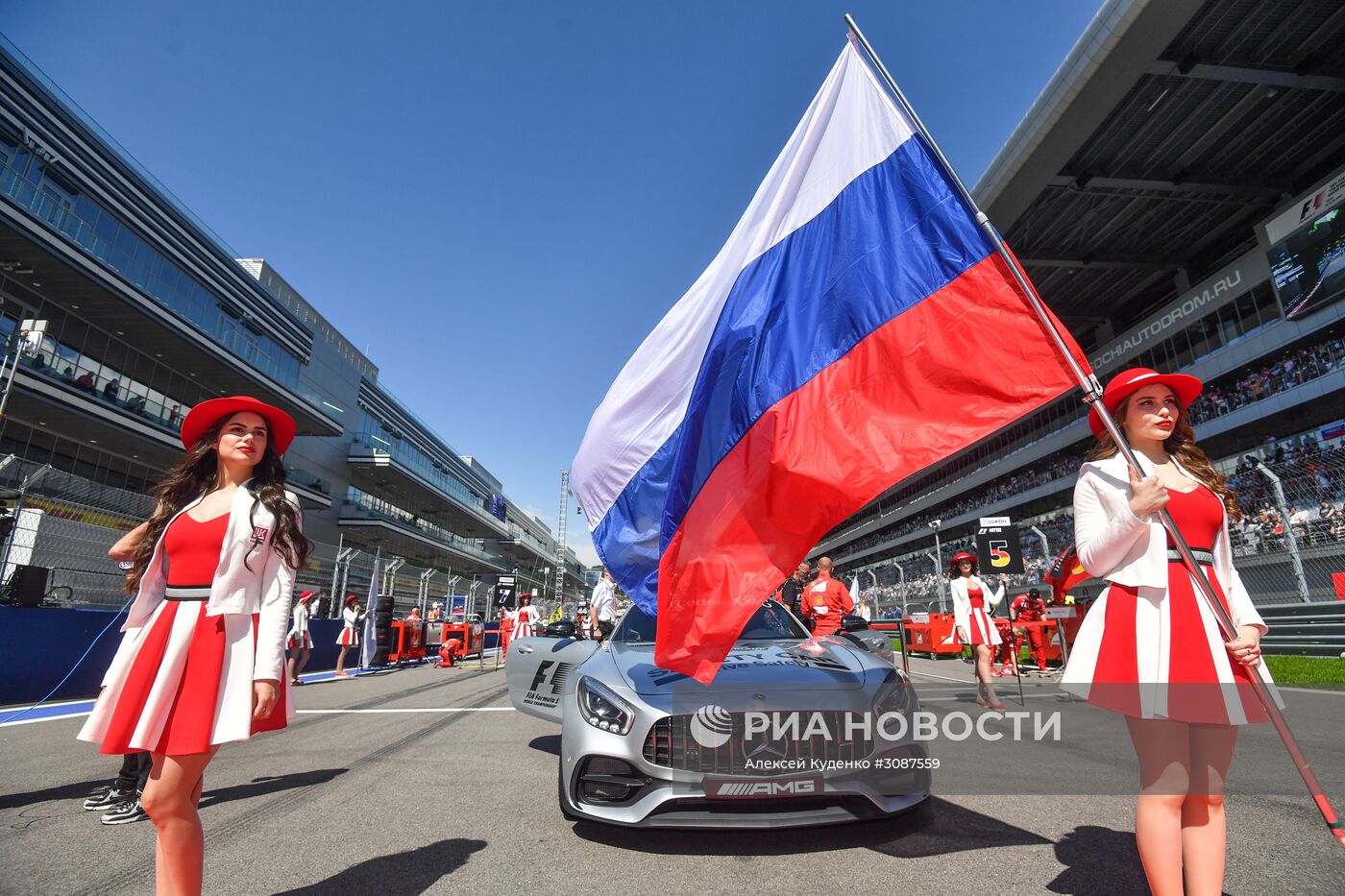 Автоспорт. Формула-1. Гран-при России. Гонка