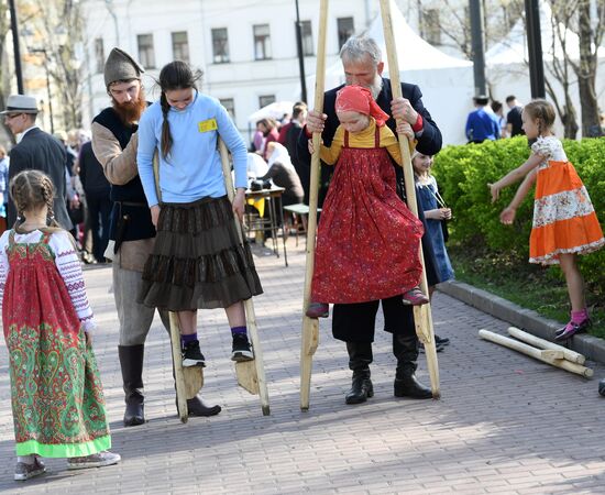 Праздник Святых Жён-Мироносиц