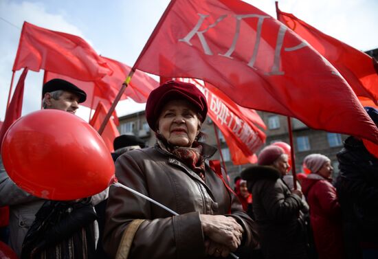 Первомайские демонстрации в городах России