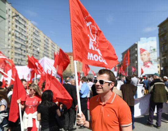 Шествие и митинг КПРФ