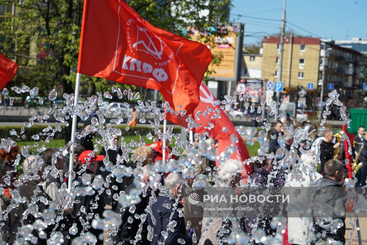 Первомайские демонстрации в городах России