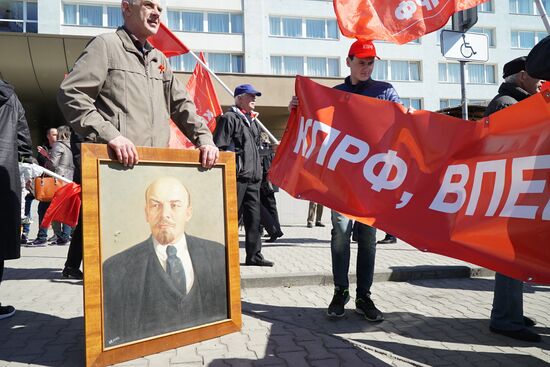 Первомайские демонстрации в городах России