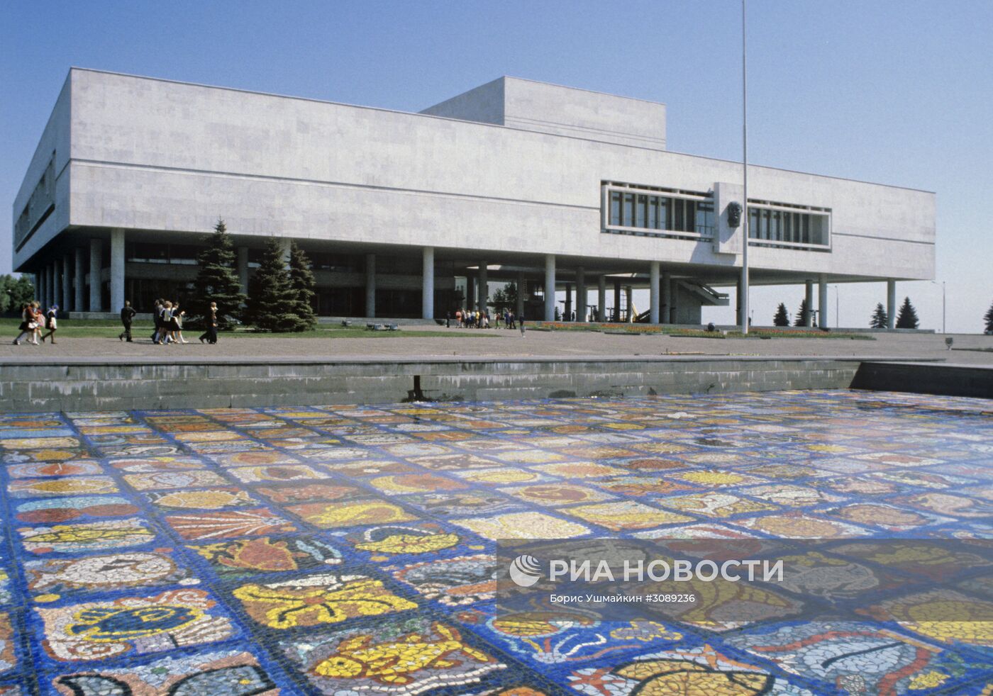 Мемориальный центр ульяновск. Ленинский мемориал Ульяновск. Мемориал Ленина в Ульяновске. Ульяновский музей-мемориал в. и. Ленина. Ленинский Мемцентр Ульяновск.