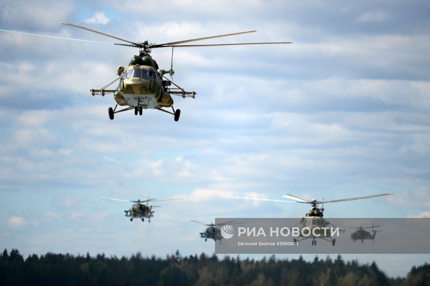 Репетиция воздушной части Парада Победы