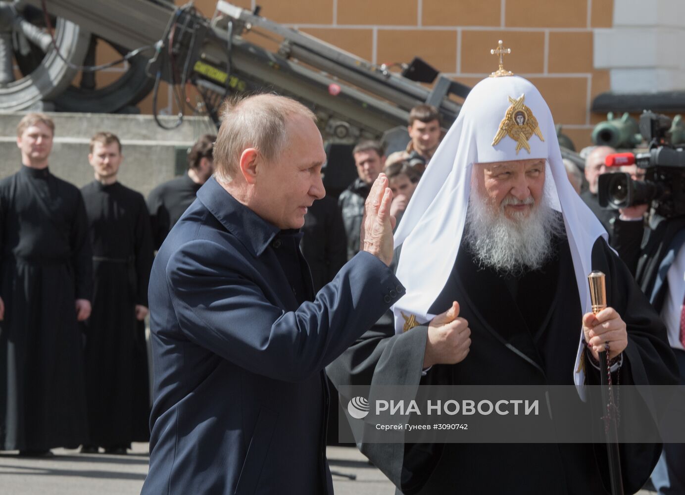 Церемония открытия креста в память о великом князе Сергее Александровиче в Кремле