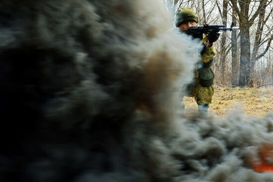 Учения мотострелкового соединения ВВО в Хабаровске