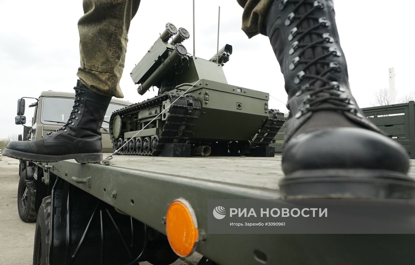 Подготовка боевой техники к участию в параде Победы в Калининграде