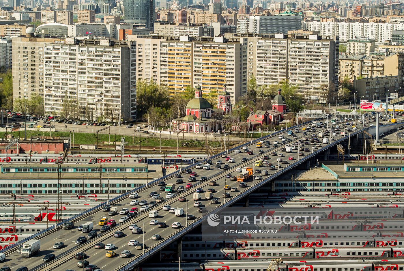 Рижская эстакада в Москве