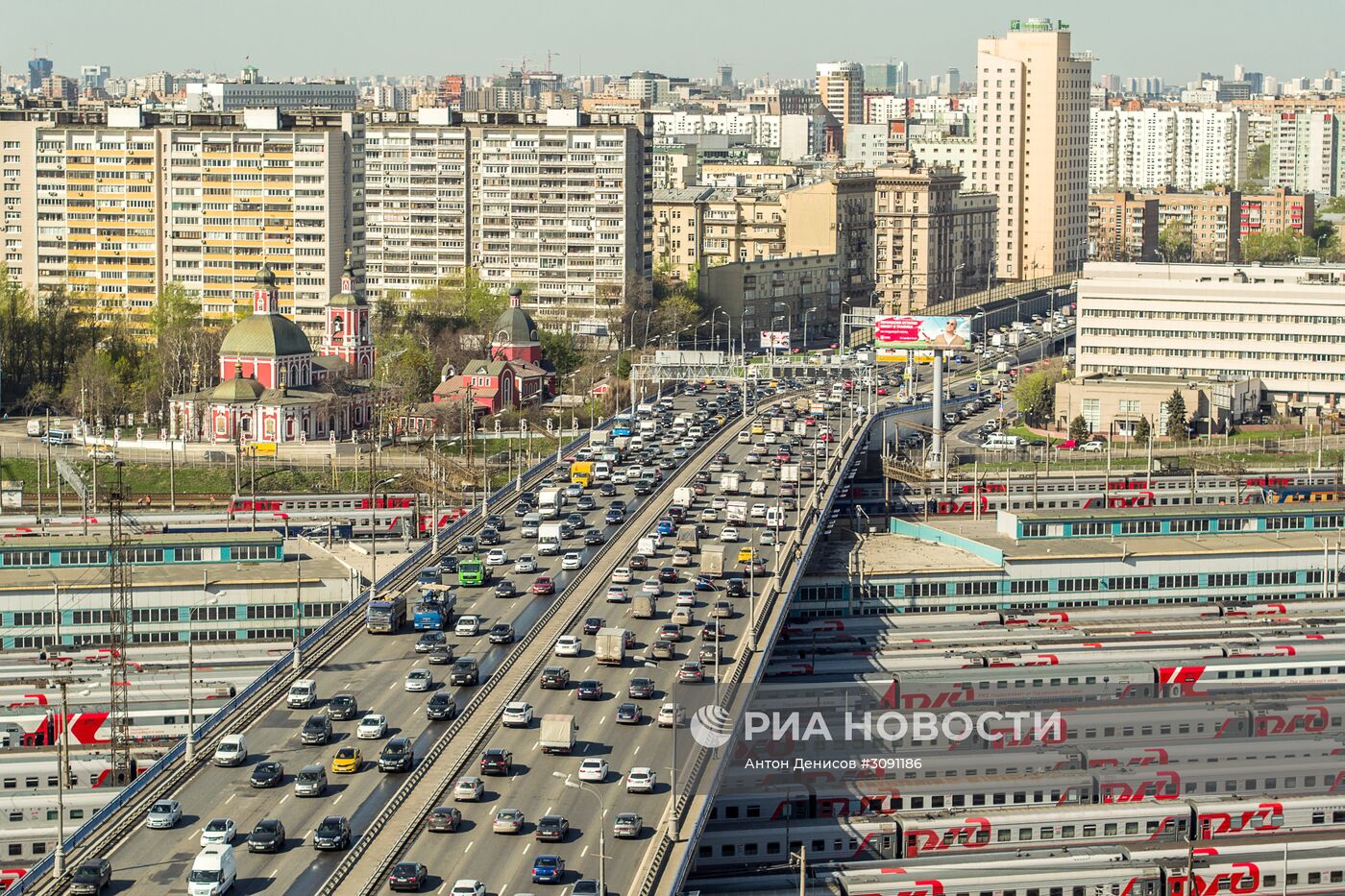 Рижская эстакада в Москве