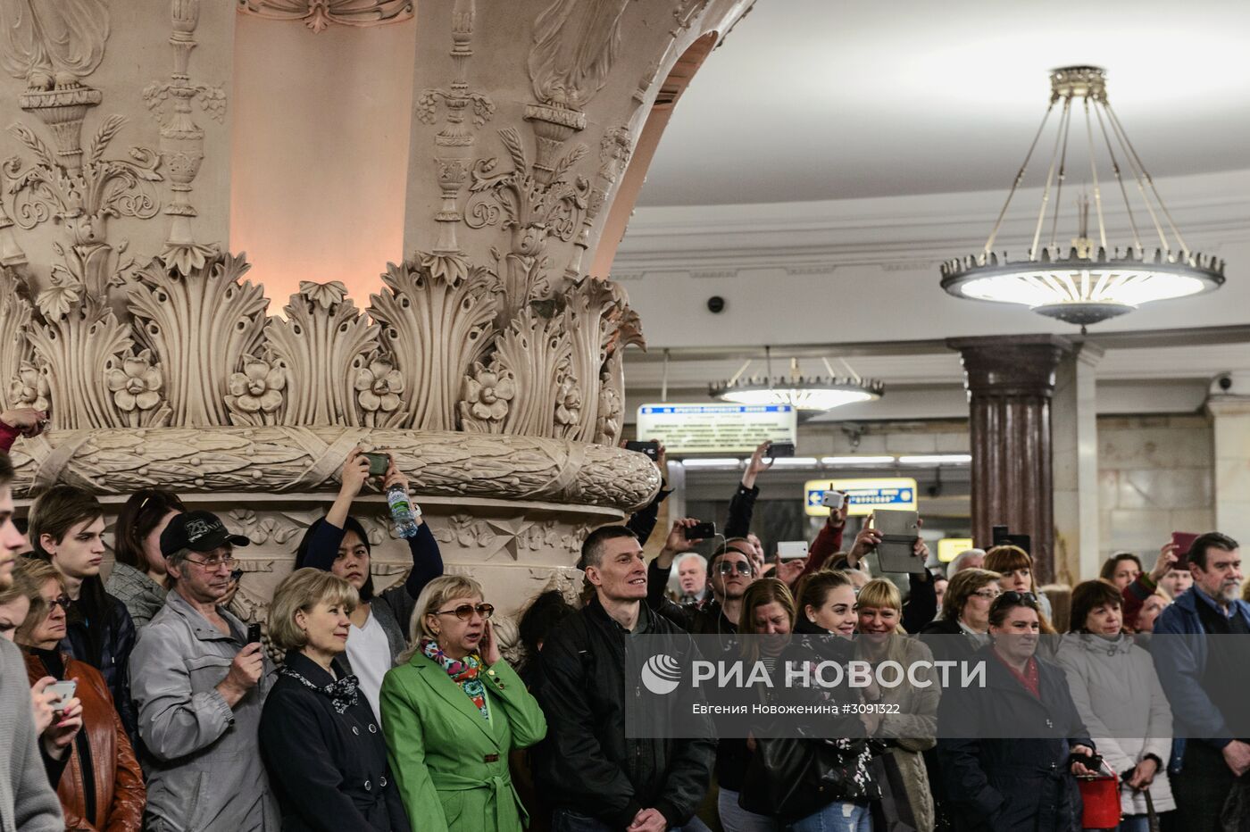 Музыкальные выступления в преддверии Дня Победы в московском метро