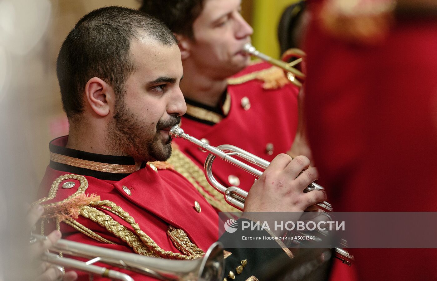 Музыкальные выступления в преддверии Дня Победы в московском метро