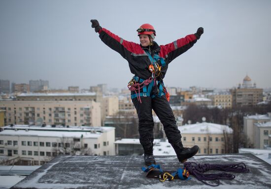 "Неженская" профессия. Промышленный альпинист Кристина Мельникова