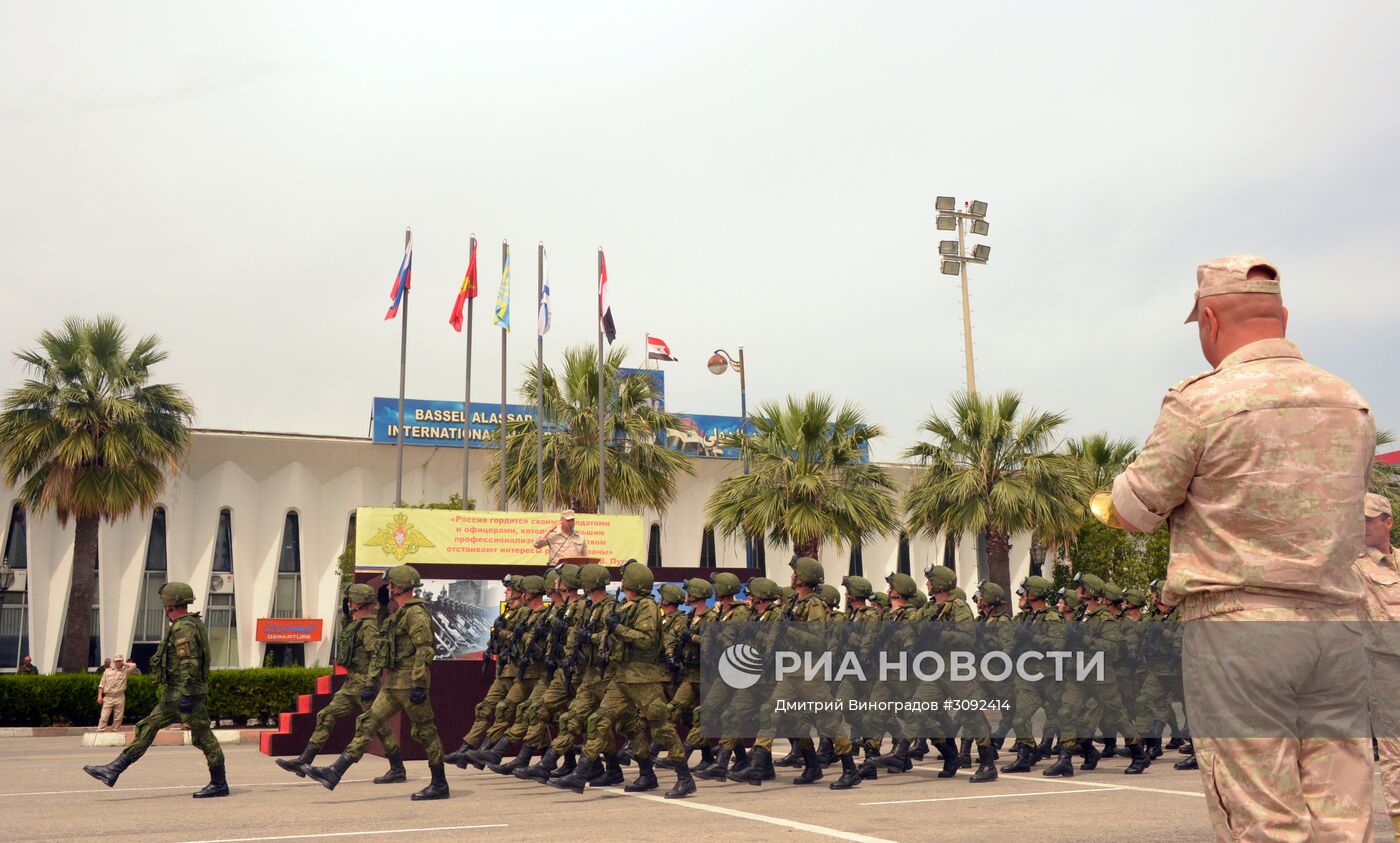 Репетиция парада Победы на авиабазе Хмеймим в Сирии